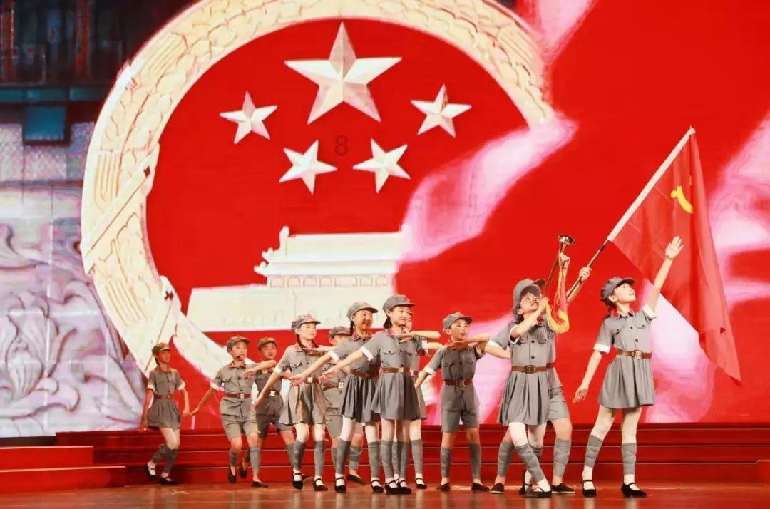 父母都老了，时光倒流吧，倒流二十年前？游戏画面